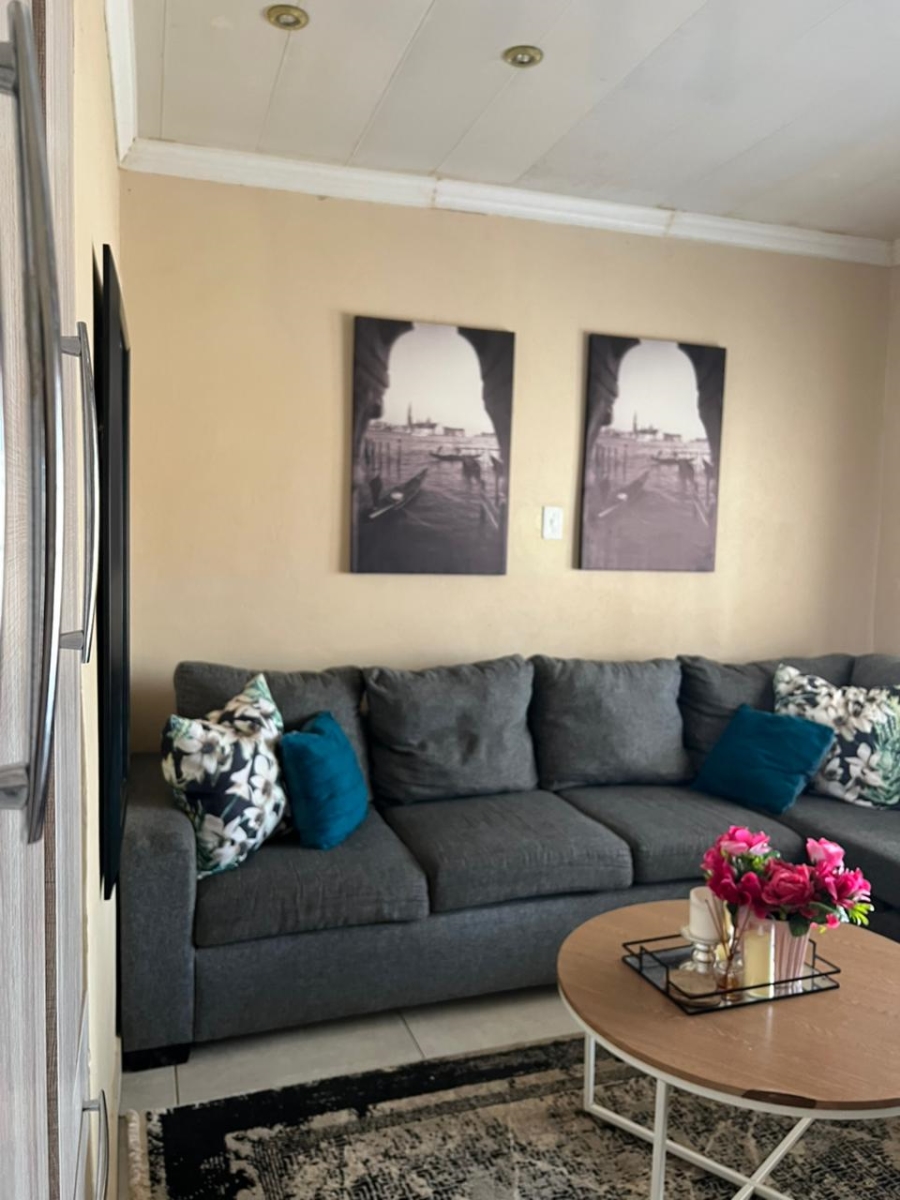10 Bedroom Property for Sale in Ellaton North West